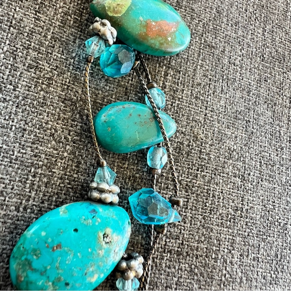 Dabby Reid Chunky Turquoise Beaded Necklace Silver Tone 16” Triple Strand - Picture 5 of 5
